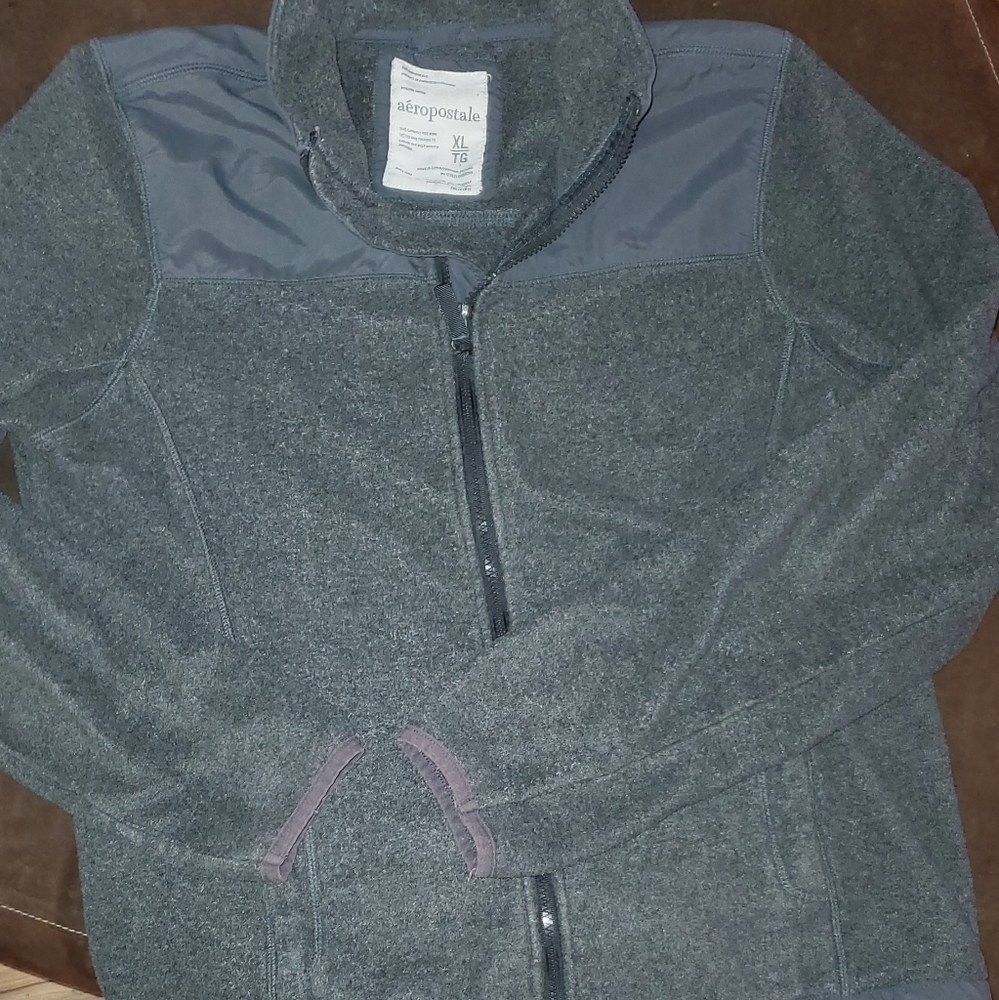 Women's XL aéropostale sweater